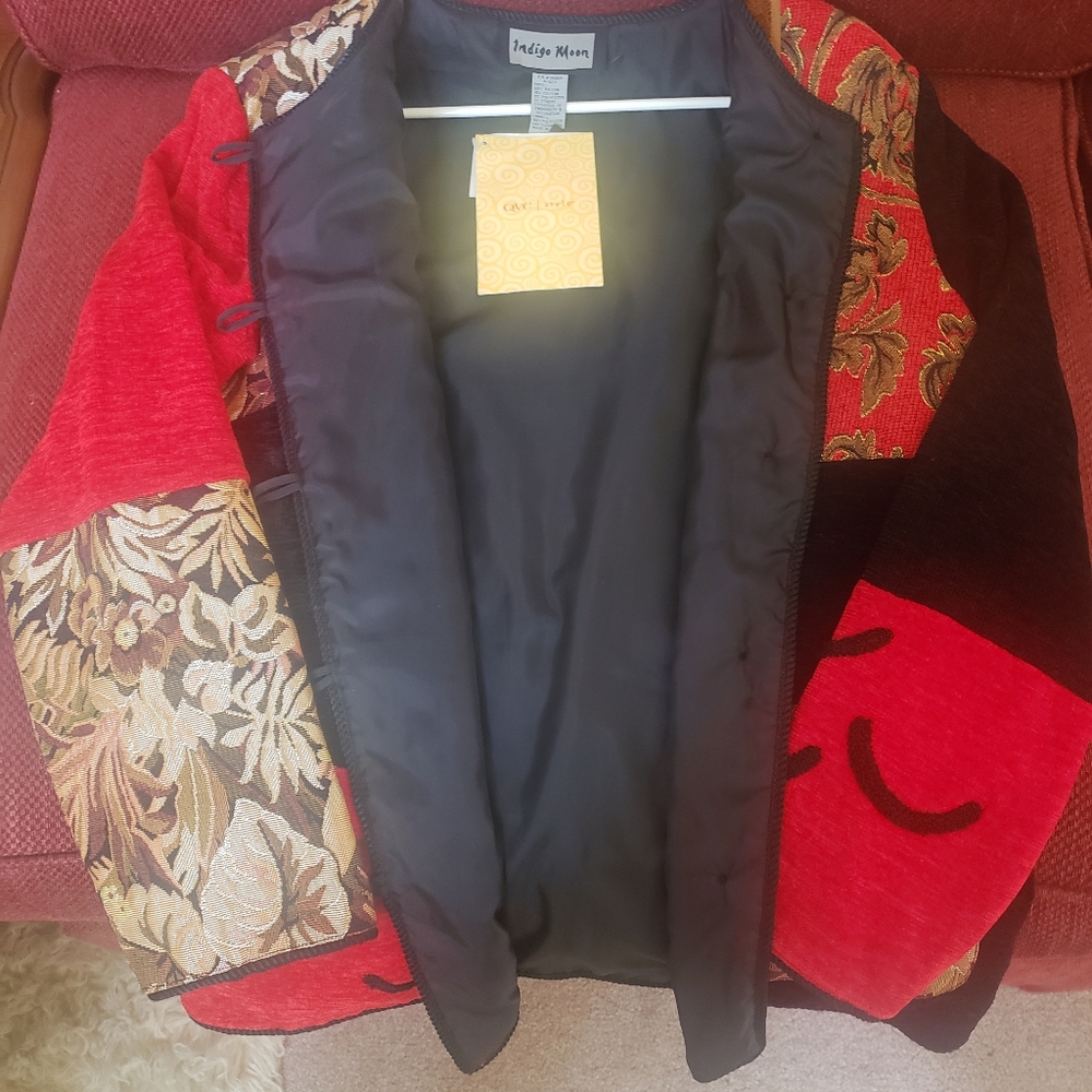 Embroidered patchwork jacket - Picture 4 of 6